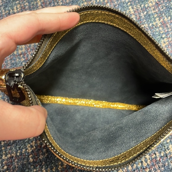 Preloved Marc Jacobs Neiman Marcus for target gold clutch - Picture 13 of 17